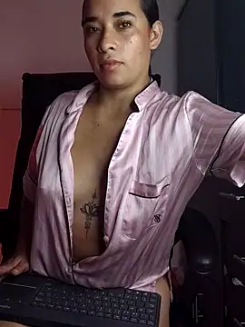 Valenn fernandez online show from 04-08-26, 05:29