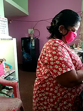 Snapshot of amuthasree chatting on 09-18-25, 01:18 amuthasree online show from 09-18-25, 01:18