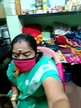 Snapshot of amuthasree chatting on 10-14-25, 07:03 amuthasree online show from 10-14-25, 07:03