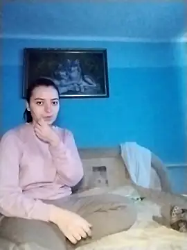 Snapshot of Viktoriia27 chatting on 12-17-25, 12:22 Viktoriia27 online show from 12-17-25, 12:22
