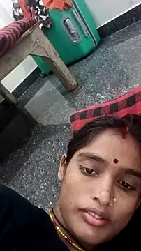 Snapshot of Guriya0076 chatting on 09-15-25, 10:59 Guriya0076 online show from 09-15-25, 10:59