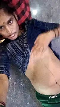 Snapshot of Guriya0076 chatting on 09-18-25, 11:01 Guriya0076 online show from 09-18-25, 11:01