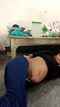 Snapshot of Guriya0076 chatting on 09-19-25, 04:18 Guriya0076 online show from 09-19-25, 04:18