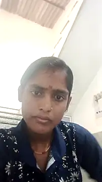 Snapshot of Guriya0076 chatting on 10-28-25, 10:30 Guriya0076 online show from 10-28-25, 10:30