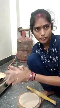 Snapshot of Guriya0076 chatting on 10-29-25, 12:29 Guriya0076 online show from 10-29-25, 12:29