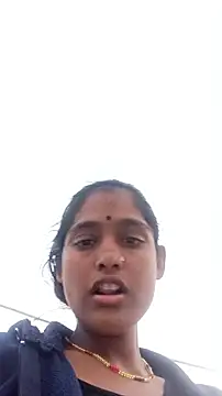 Snapshot of Guriya0076 chatting on 11-17-25, 11:27 Guriya0076 online show from 11-17-25, 11:27