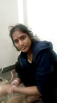 Snapshot of Guriya0076 chatting on 11-18-25, 03:56 Guriya0076 online show from 11-18-25, 03:56