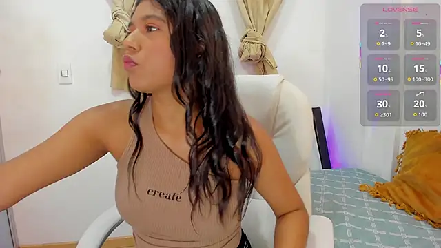 Snapshot of andrea_sanchezz chatting on 10-24-25, 12:12 andrea sanchezz online show from 10-24-25, 12:12