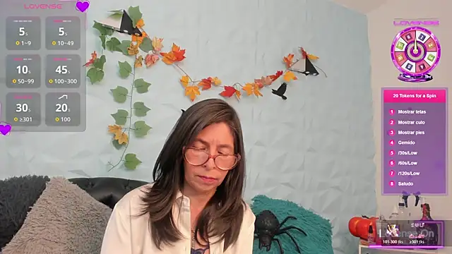 SabinaDeluxe cg online show from 10-27-25, 07:29