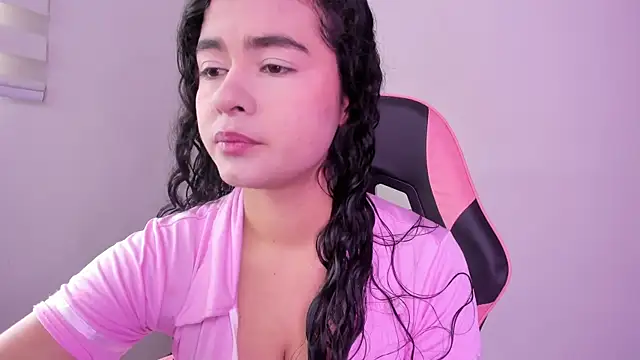 Arianna Jannes online show from 03-06-26, 04:25