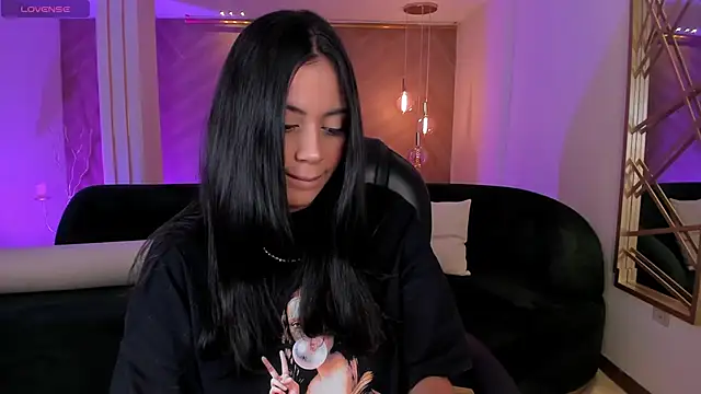 AmbarJames  online show from 10-16-25, 11:44