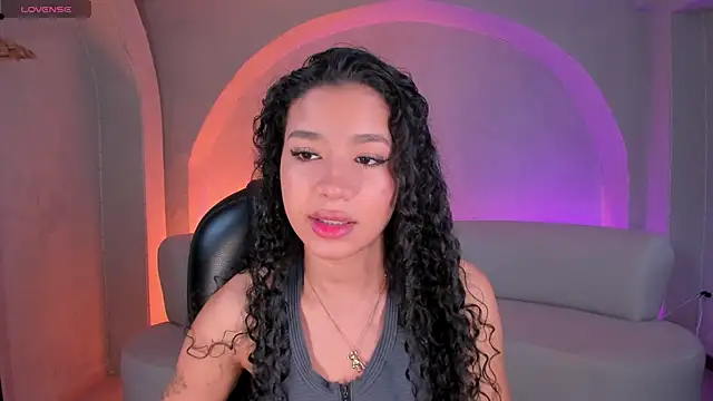 SophieHouston  online show from 10-17-25, 04:37