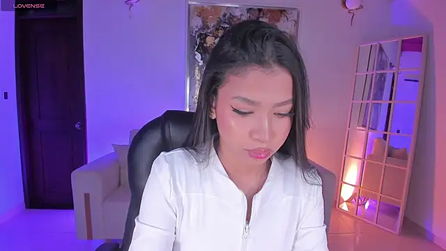 SophieHouston  online show from 01-10-26, 04:14