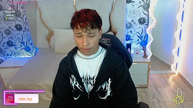 Ette tay online show from 10-18-25, 03:20