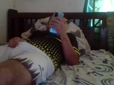 santiii   12 online show from 01-05-26, 08:34