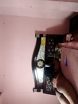 Snapshot of Priyathegirl chatting on 11-04-25, 06:01 Priyathegirl online show from 11-04-25, 06:01