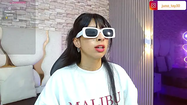 juno tay online show from 10-30-25, 11:55