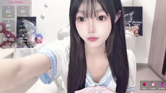 Snapshot of -EEBABY chatting on 10-11-25, 09:57 -EEBABY online show from 10-11-25, 09:57