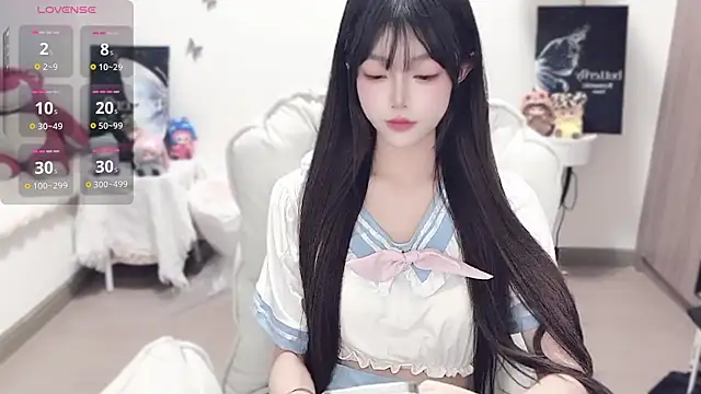 Snapshot of -EEBABY chatting on 11-01-25, 01:35 -EEBABY online show from 11-01-25, 01:35