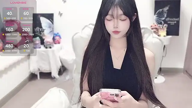 Snapshot of -EEBABY chatting on 11-05-25, 10:54 -EEBABY online show from 11-05-25, 10:54