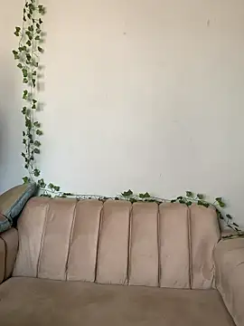 StrawberryXpeach online show from 04-02-26, 11:19