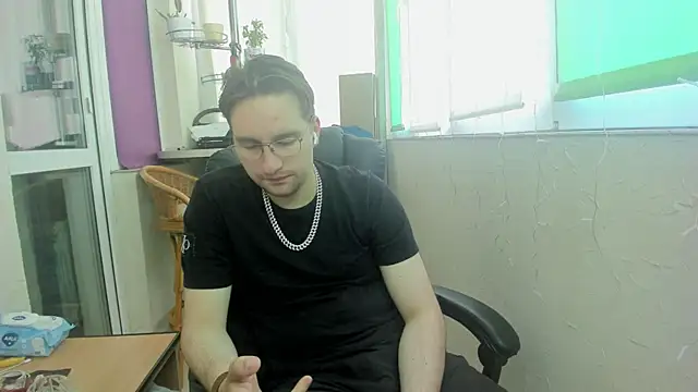 romiosabrino online show from 05-26-26, 01:07