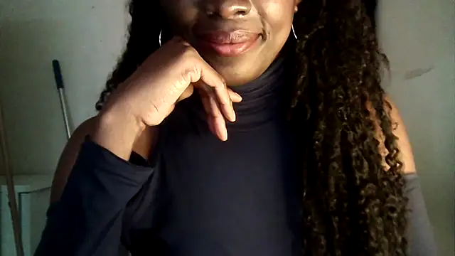 Snapshot of Chatdoll2 chatting on 10-14-25, 03:57 Chatdoll2 online show from 10-14-25, 03:57