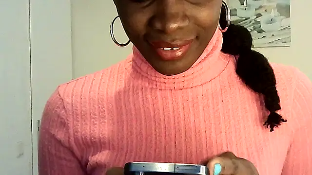 Snapshot of Chatdoll2 chatting on 12-05-25, 02:03 Chatdoll2 online show from 12-05-25, 02:03