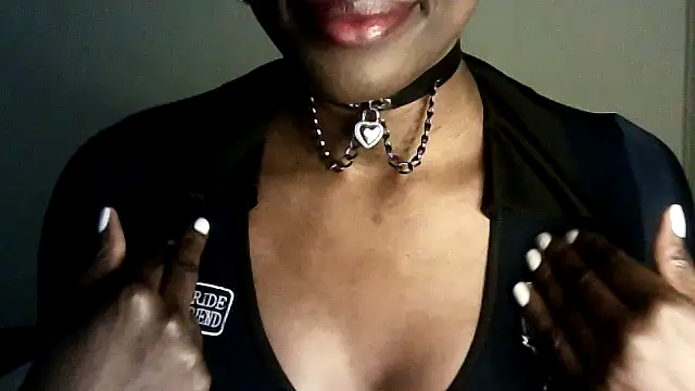 Snapshot of Chatdoll2 chatting on 02-25-26, 04:49 Chatdoll2 online show from 02-25-26, 04:49