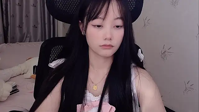 Snapshot of puppy-999 chatting on 06-03-26, 02:33 puppy-999 online show from 06-03-26, 02:33