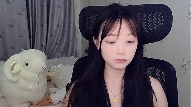 Snapshot of puppy-999 chatting on 06-09-26, 11:33 puppy-999 online show from 06-09-26, 11:33