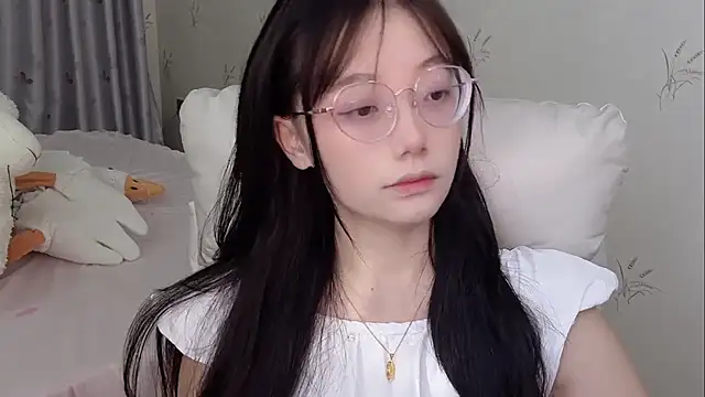 Snapshot of puppy-999 chatting on 06-15-26, 01:46 puppy-999 online show from 06-15-26, 01:46