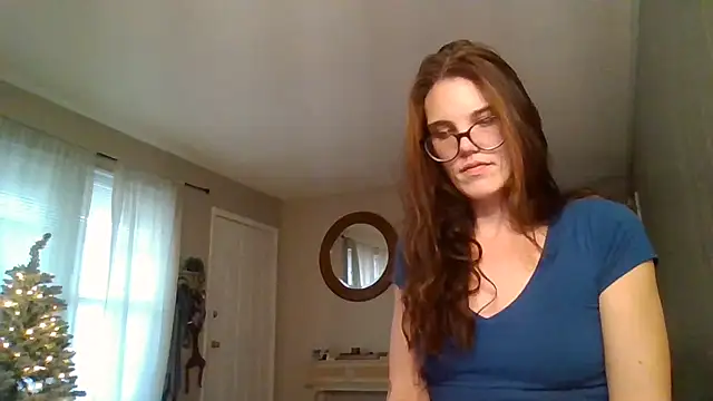 Snapshot of Miss_honey94 chatting on 12-14-25, 01:05 Miss honey94 online show from 12-14-25, 01:05