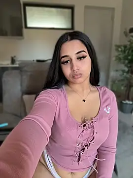 LilMisIndianx online show from 06-05-26, 07:14