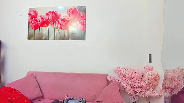 Snapshot of pinky_f00x chatting on 06-05-26, 07:52 pinky f00x online show from 06-05-26, 07:52