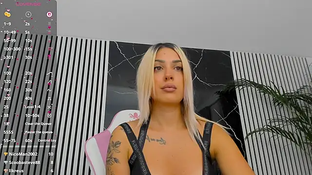 Snapshot of daisyblushh chatting on 09-22-25, 10:01 daisyblushh online show from 09-22-25, 10:01