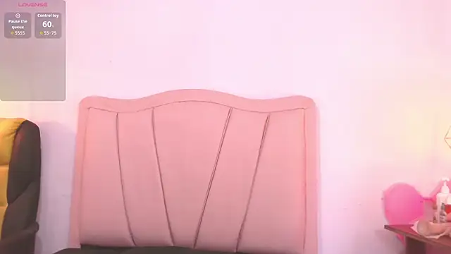 liz7skinny online show from 02-12-26, 09:32