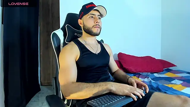 Snapshot of bryan_mugn chatting on 09-12-25, 02:44 bryan mugn online show from 09-12-25, 02:44