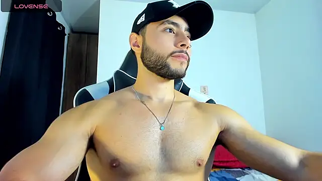 Snapshot of bryan_mugn chatting on 10-12-25, 04:00 bryan mugn online show from 10-12-25, 04:00