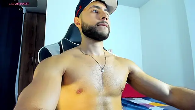 Snapshot of bryan_mugn chatting on 10-22-25, 12:55 bryan mugn online show from 10-22-25, 12:55