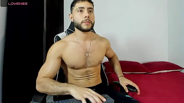 Snapshot of bryan_mugn chatting on 11-19-25, 02:00 bryan mugn online show from 11-19-25, 02:00