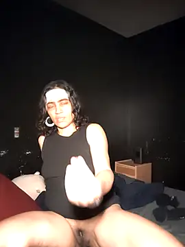 Snapshot of butterflykhash89 chatting on 10-31-25, 06:47 butterflykhash89 online show from 10-31-25, 06:47