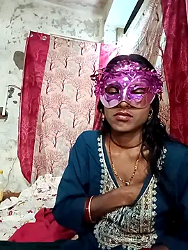 Snapshot of Babhi_Love chatting on 10-12-25, 05:56 Babhi Love online show from 10-12-25, 05:56