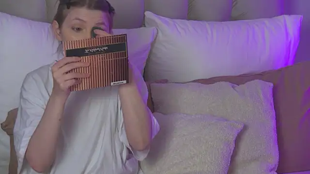 Snapshot of miamunn chatting on 02-10-26, 06:56 miamunn online show from 02-10-26, 06:56