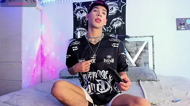 Snapshot of Dark_Boy26 chatting on 10-08-25, 09:12 Dark Boy26 online show from 10-08-25, 09:12