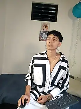 CharlieeBlak3 online show from 09-12-25, 03:45