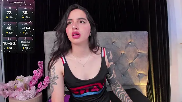 Snapshot of kaylee_lee chatting on 11-21-25, 04:22 kaylee lee online show from 11-21-25, 04:22