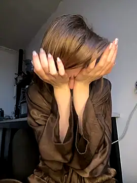 Snapshot of Naomi___Rias chatting on 11-04-25, 02:43 Naomi Rias online show from 11-04-25, 02:43