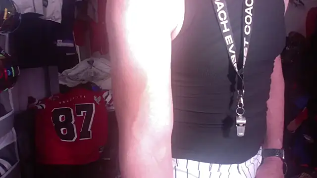 Snapshot of DILFJockDad87 chatting on 02-18-26, 12:17 DILFJockDad87 online show from 02-18-26, 12:17