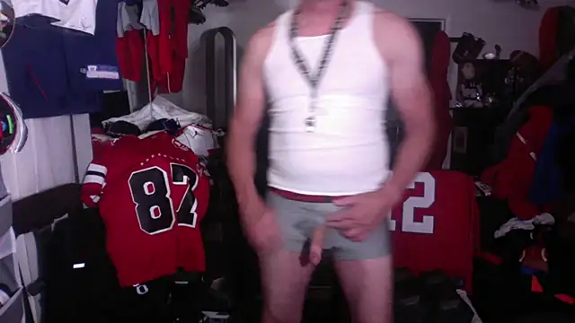 Snapshot of DILFJockDad87 chatting on 02-27-26, 01:33 DILFJockDad87 online show from 02-27-26, 01:33